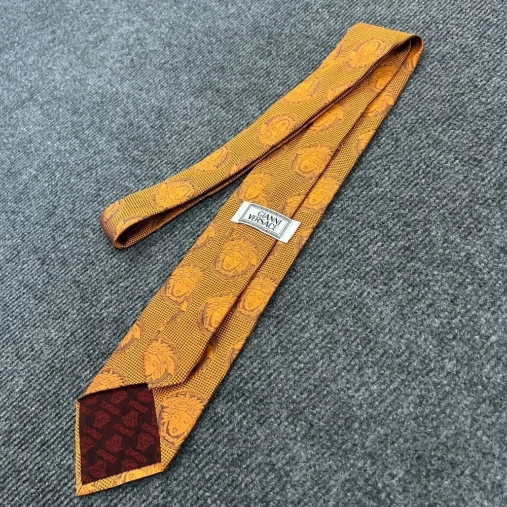 GIANNI VERSACE Vintage Gold Blue Silk Tie‎ Medusa Head Medallion Print 58 X 3.5